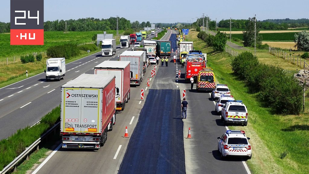 Mindkét irányba lezárták az M5-öst Kecskemétnél