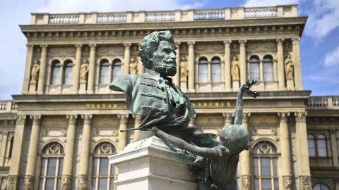 Az MTA biológusai állásfoglalást adtak ki: nem igaz az Alaptörvény-módosítás, hogy az ember vagy férfi, vagy nő