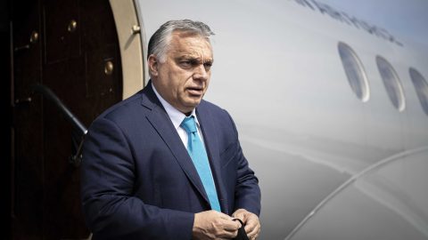 Orbán Viktor: Megérkeztünk Párizsba