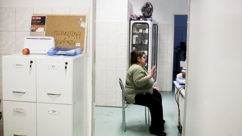Kutatás: ekkorát kockáztat, aki táppénzre megy Magyarországon