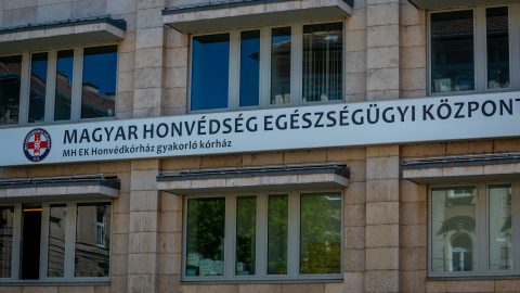 Eltelt közel három hónap, de továbbra sem veheti igénybe a neki megítélt juttatásokat az újdörögdi gránátbalesetben megsérült tisztviselő