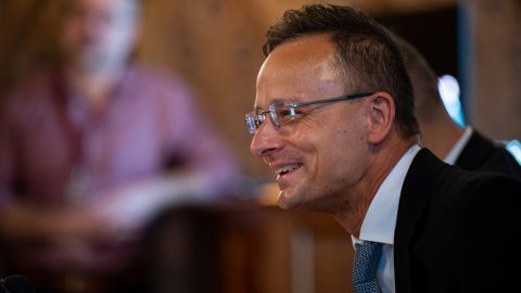 Szijjártó Péter: az Európai Bizottság több kárt okozott az európai gazdaságnak, mint bármilyen vám
