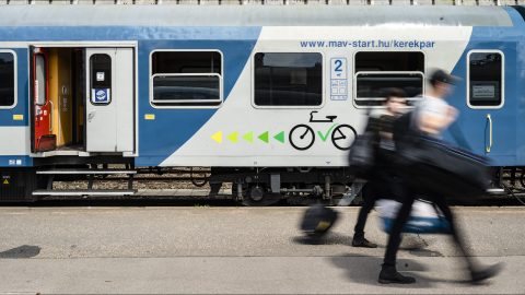 Így jár vissza a pénz a balatoni vasútvonal szombati károsultjainak