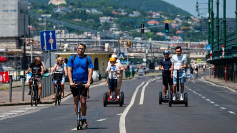 Kedd hajnalig autómentes lesz a pesti alsó rakpart