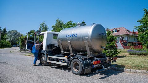 Tovább pusztulhat a lakossági ivóvízrendszer, miközben százmilliárdok mennek az akkuipar fejlesztéseire