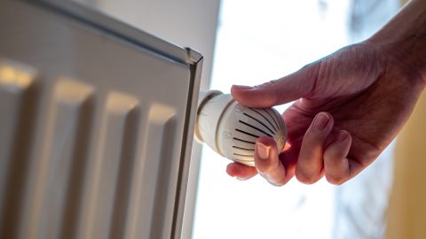 Lakossági távhőpályázat indul: a társasházakban akár 200 ezer háztartásnál válhat mérhetővé az energiafogyasztás