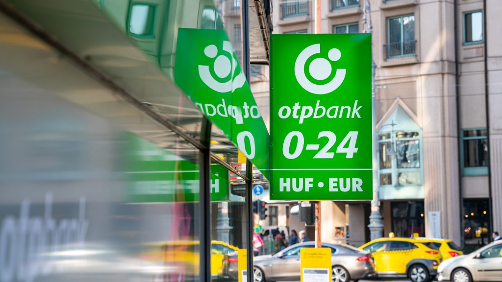 Nagy fordulat jöhet a banki csalásoknál, az OTP-nek nem tetszik Varga Mihályék terve