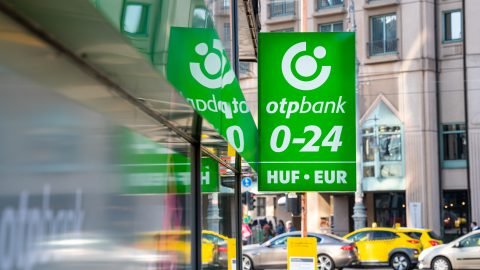 Nagy fordulat jöhet a banki csalásoknál, az OTP-nek nem tetszik Varga Mihályék terve