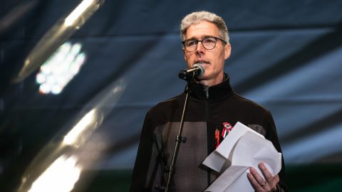Veszített a bíróságon Ádám Zoltán, akit a Mol-részvényes szülők gyerekének botránya miatt rúgtak ki a Corvinusról