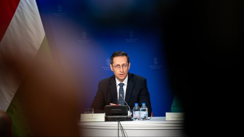 Varga Mihály: A következő hónapokban gyorsulhat az infláció