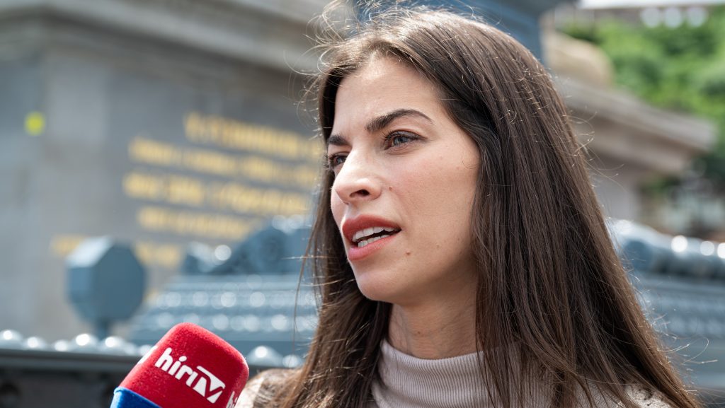 Szentkirályi Magyar Péternek: Nem fog menni. Engem te nem fogsz elűzni sehova