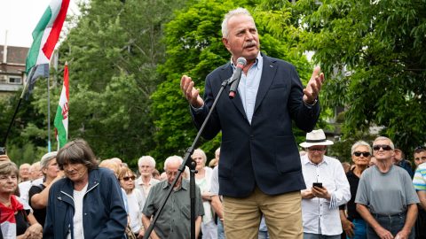 Bencsik András: Menczer Tamás miatt hajtottak el a Hír TV-től