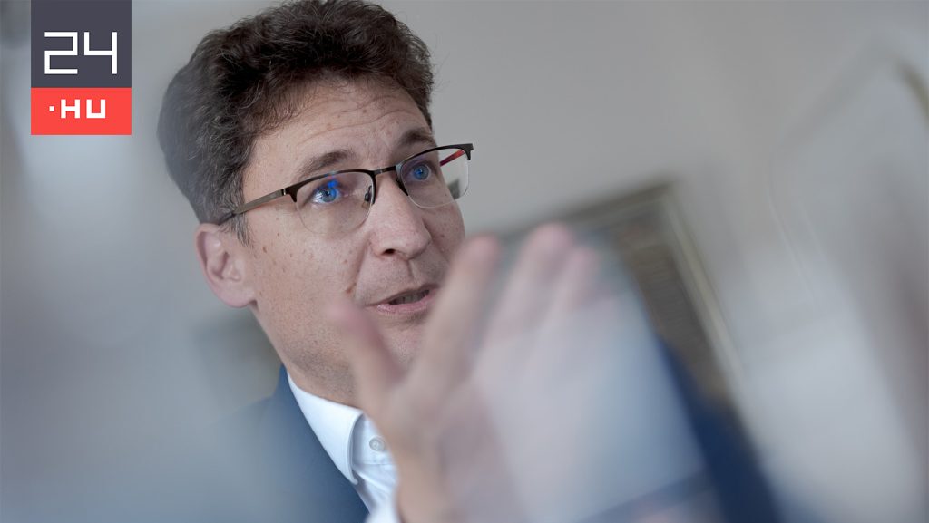 „Vannak polgármesterek, akik nem picsognak, nem sírnak” – Cser-Palkovics András fenntartja, hogy bocsánatot kért tőle Vitályos Eszter