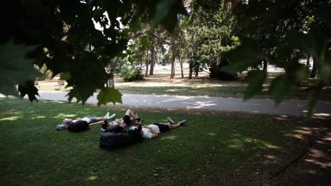 Visszatér a forróság, 40 fok közeli meleg várható