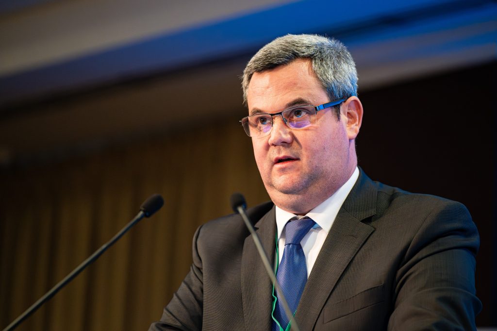 Takács Péter államtitkár: Nem lesz béremelés a következő két évben az egészségügyben