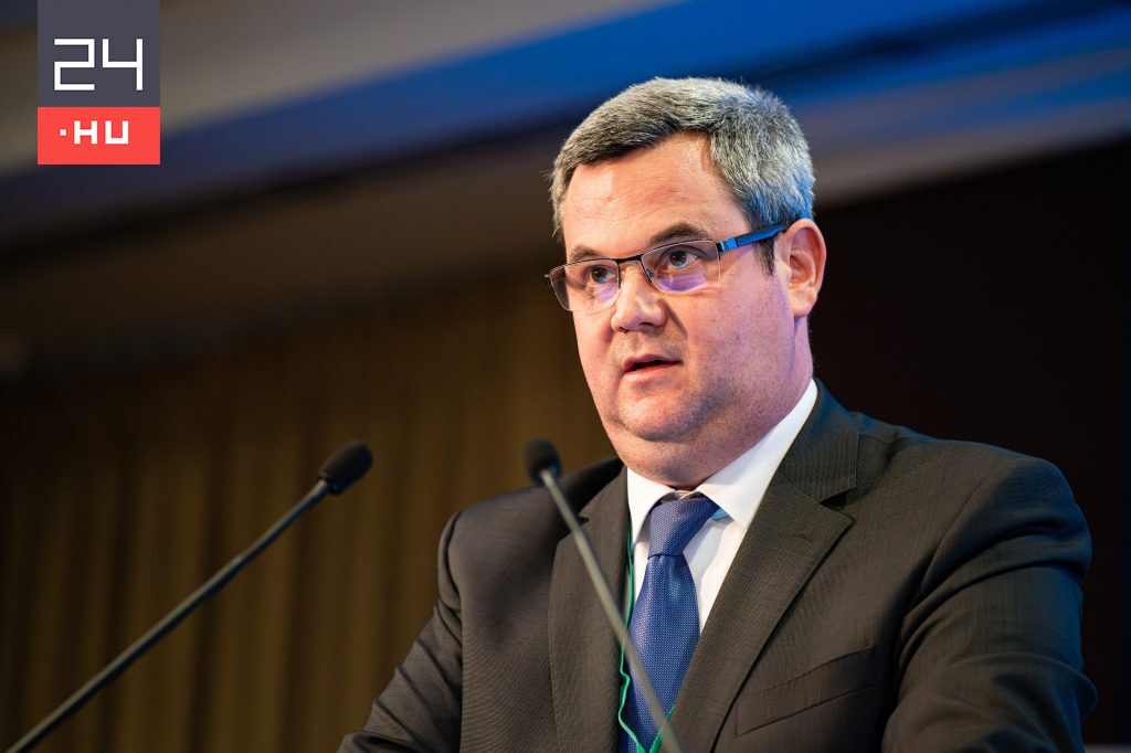 Takács Péter államtitkár: Nem lesz béremelés a következő két évben az egészségügyben