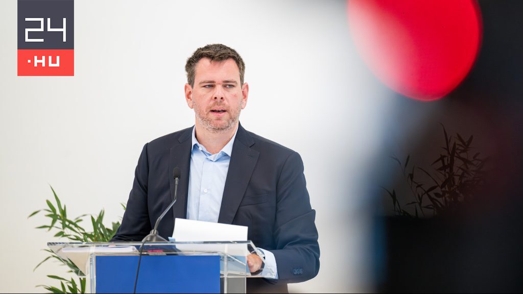 Vitézy a MÁV szombati összeomlásáról: Lázár János is posztolhatna ma arról, hogy mire büszke