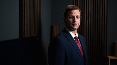 Nyugdíjasok vásárlási utalványa: újabb postázási dátumot közölt a kormány
