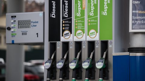 Szombaton tovább drágul a benzin és a gázolaj is