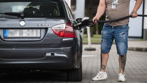 Jó hír az üzemanyagáraknál: még nem 20 forinttal drágulnak
