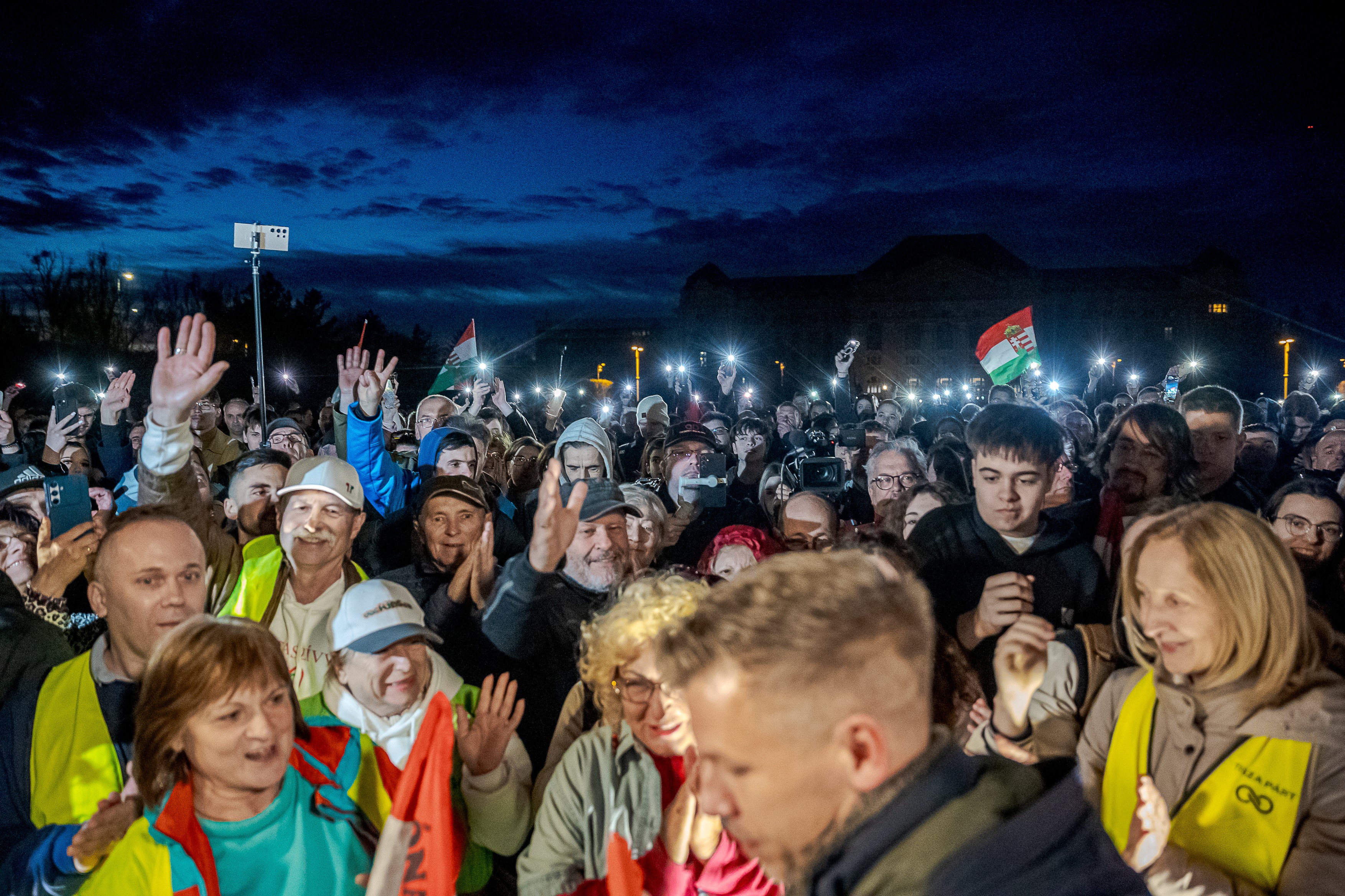 Csúcsra pörgetett, permanens és az eddigi legdurvább kampány várható a pénzügyi limit eltörlésével 1