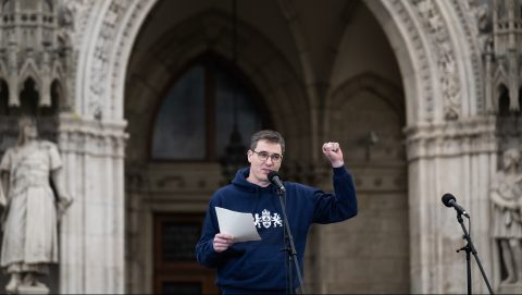 Karácsony: Kaszinótulajdonosok zsebébe teszik azt a pénzt, amit elvesznek a fővárostól