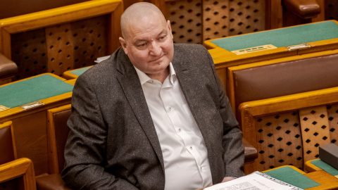 Népszava: Németh Szilárd által létrehozott alapítványé lett az 1,8 milliárdért felújított sátoraljaújhelyi Bortemplom