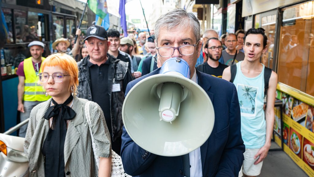 Hadházy Ákos: Navracsics Tibor az egyik leggerinctelenebb fideszes