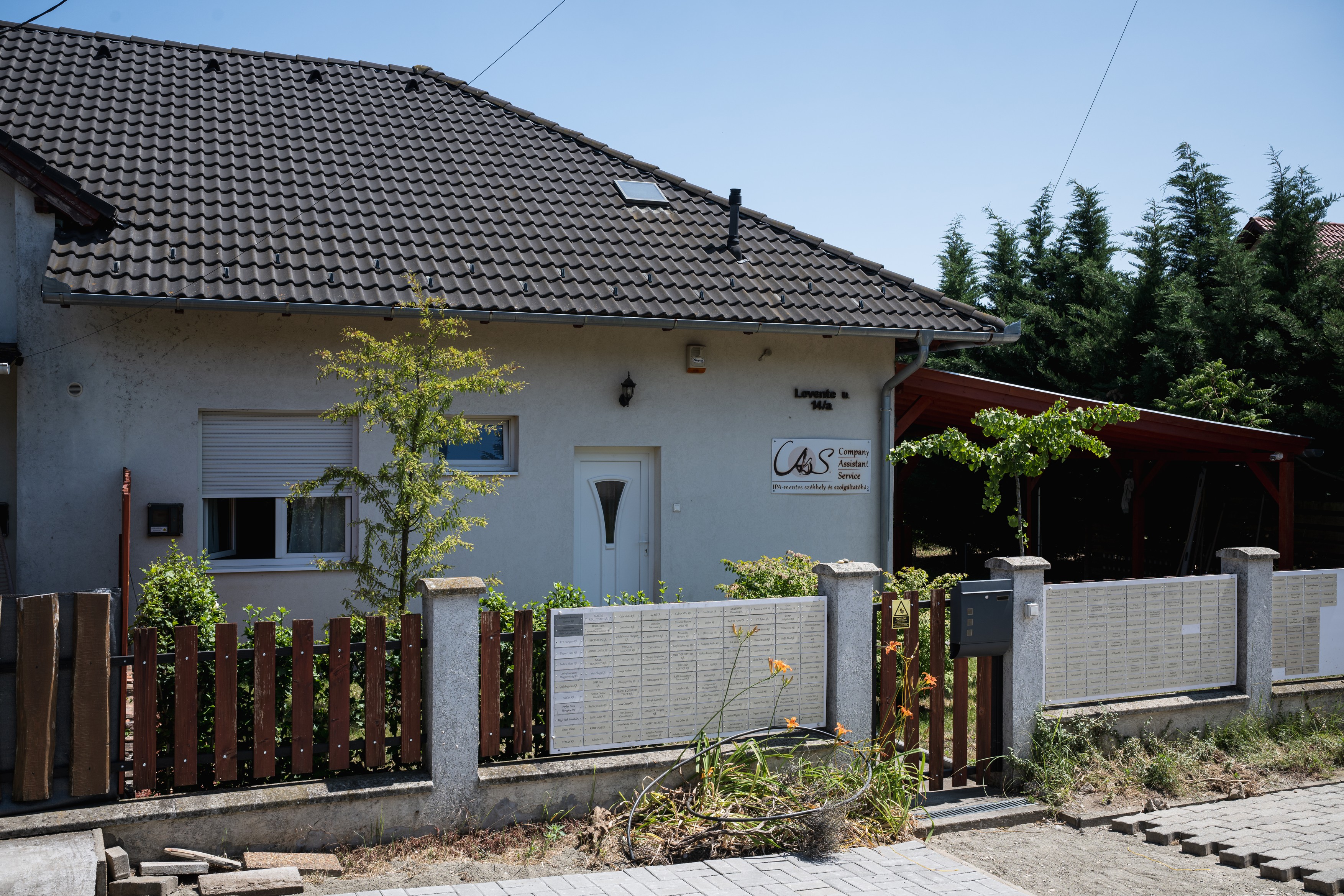 Milliárdos üzlet kamu randiprofilokkal: Csomádon bukkan fel egy nagy nemzetközi hálózat két szereplője 1