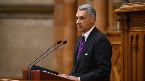 Az OKSZ szerint Lázár Jánosék tervezete boltbezárási hullámot indíthat el