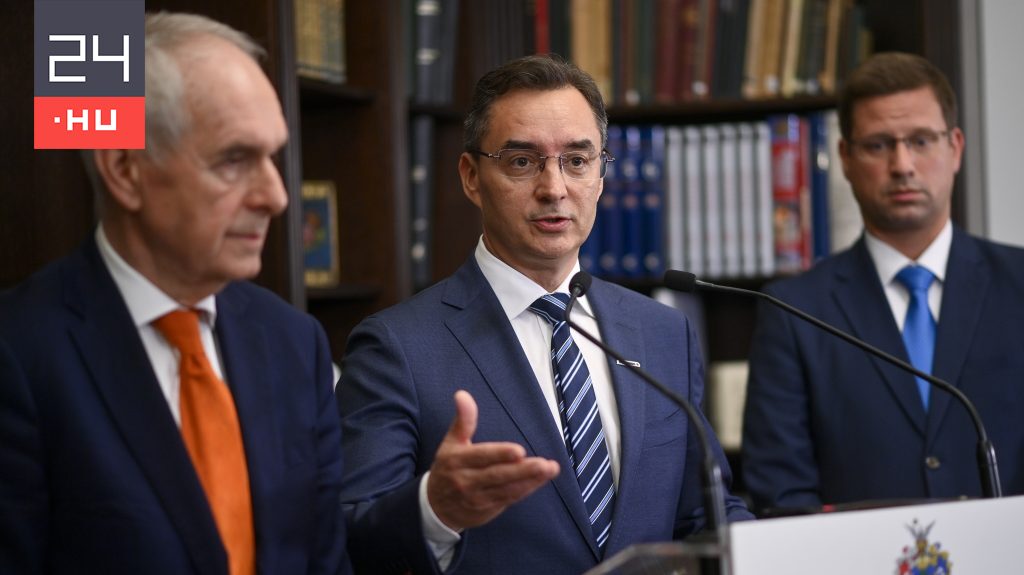 Újabb fideszes polgármester szólt be a kormányszóvivőnek a picsogás miatt