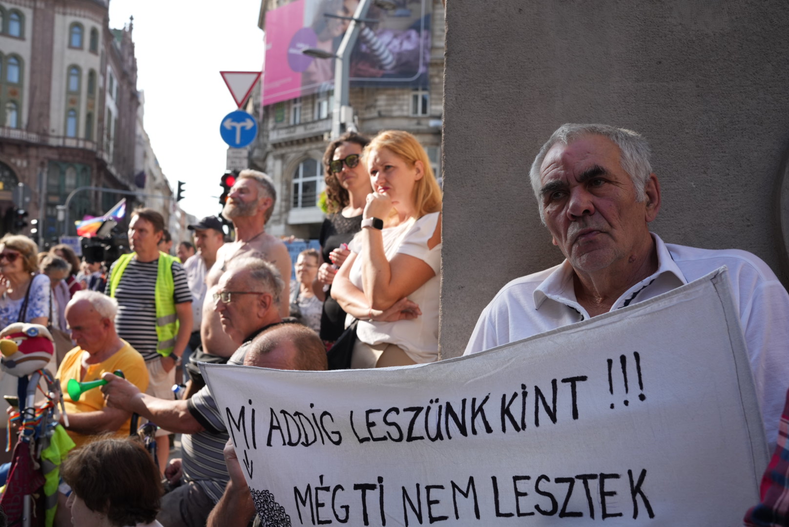 „Hol van a közpénz? Ruszkik, haza!” – a Legfőbb Ügyészséghez vonultak a tüntetők 4
