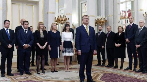 Kiakadtak a lakók: Matolcsy Ádámék egyszer csak nekiálltak bontani az örökségvédelem alatt álló házban