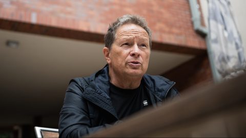Egy éve ilyenkor: rémálom a repülőgépen, Geszti Péter Budapesten ragadt