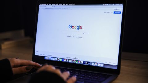 Beszélni fog a Google keresője