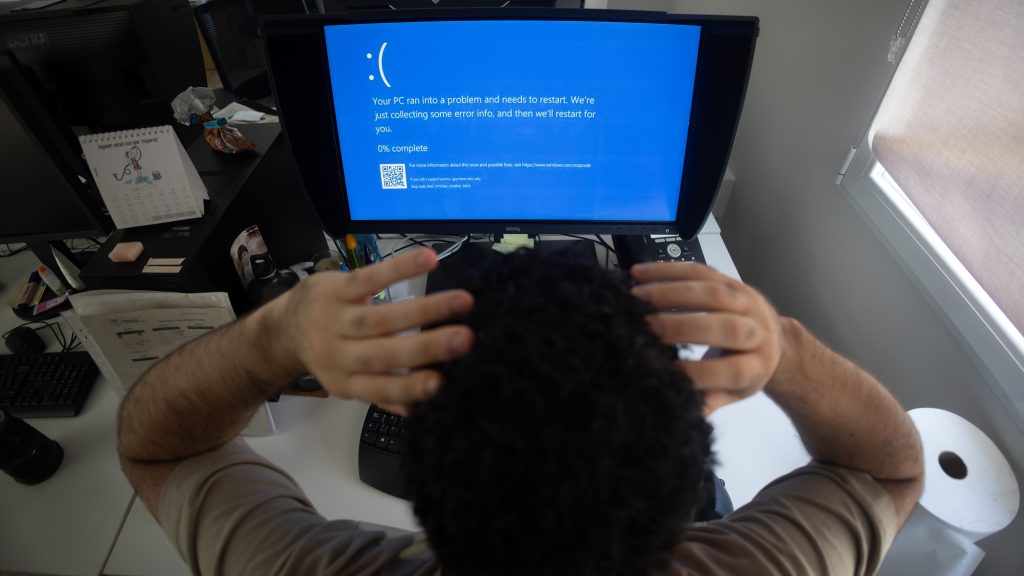 Negyven év után eltűnik a kék halál a Windows-ból