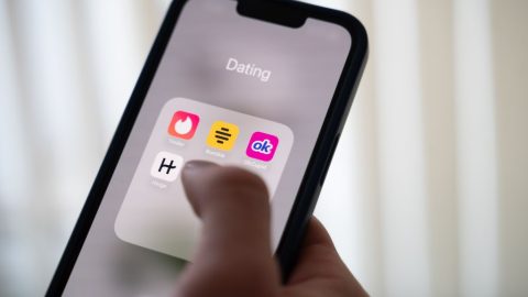 Új funkciót tesztel a Tinder, ami megosztja a felhasználókat