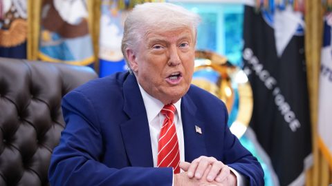 Újra egyeztetett Trump és Putyin, az amerikai elnök szerint Moszkva meg fogja torolni az orosz repülőtereket ért támadásokat