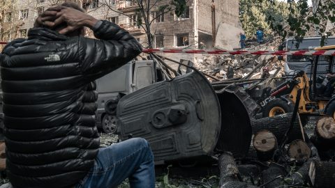 Kilenc órán át bombázták Kijevet az oroszok, 14-en meghaltak