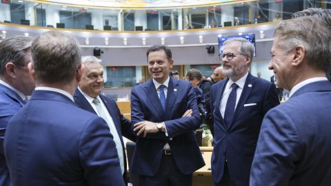 Az EU is ösztönözni fogja a védelmi beruházások növelését a NATO-hoz hasonlóan