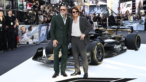 Hihetetlen, de 24 év után először tűnt fel egymás mellett Brad Pitt és Tom Cruise nyilvános eseményen