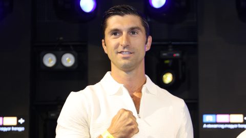 Gyereket vár Richter József barátnője