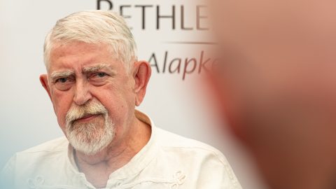 Már nem Kásler Miklós vezeti a Magyarságkutató Intézetet, viszont kapott egy új megbízatást