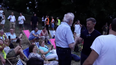 Magyar Péter és Jeszenszky Géza Somlóvásárhelyen koccintottak