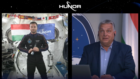 Orbán Kapu Tibornak: Köszönjük, hogy ön a jobbféle kísértéseket mutatja a gyerekeknek