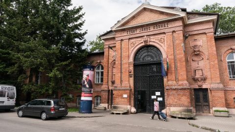 Direkt36: Ez áll több száz kórházi osztály bezárása mögött