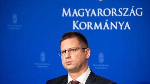 Gulyás Gergely a kormányinfón: Aranyosi Péter a Tisza Párt kedvenc humoristája