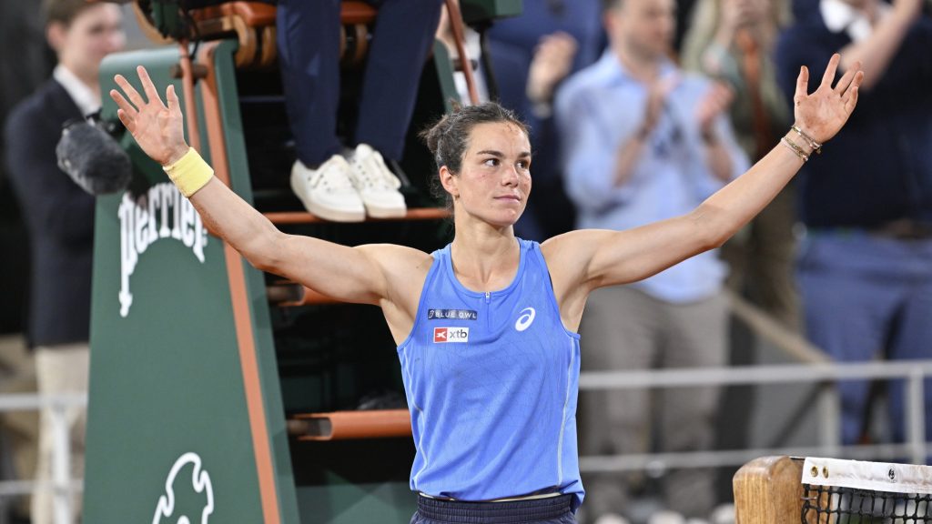 Bombameglepetés Párizsban, szabadkártyás játékos jutott a Roland Garros elődöntőjébe