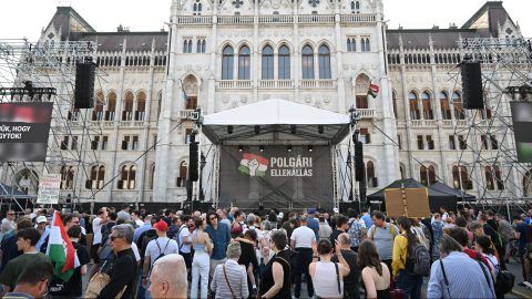 A külföldi média a Kossuth téren
