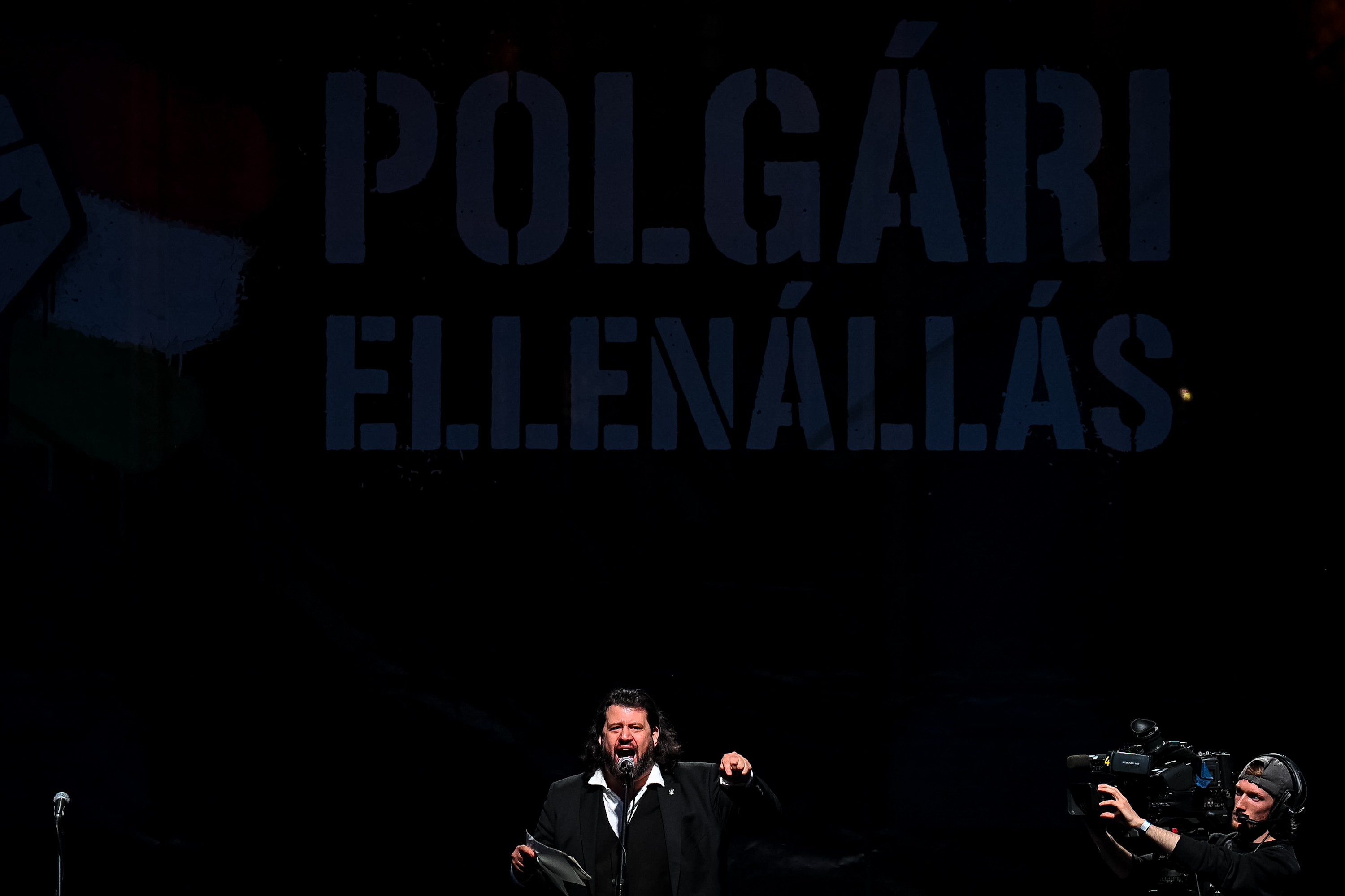 Puzsér Róbert: Ez a rendszer nem juthat el Minszkig!